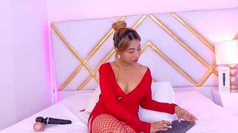 Laila Stilwills online show from October 3, 10:18 pm