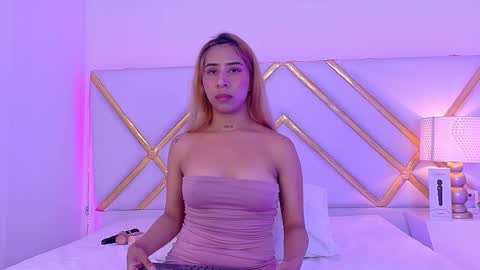 Laila Stilwills online show from October 7, 5:09 pm