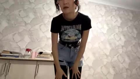 Luna online show from September 24, 3:41 pm