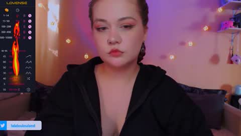 Nicky online show from October 18, 12:09 pm