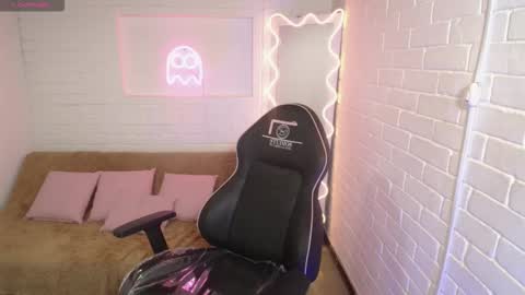 Lala  online show from September 28, 11:52 am