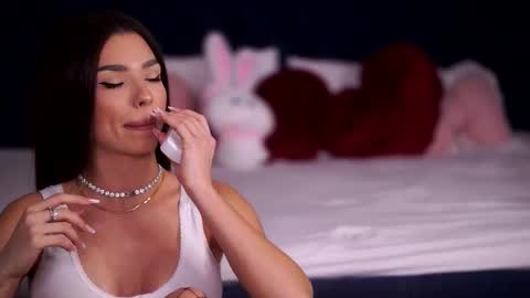 Lala online show from November 26, 9:00 pm