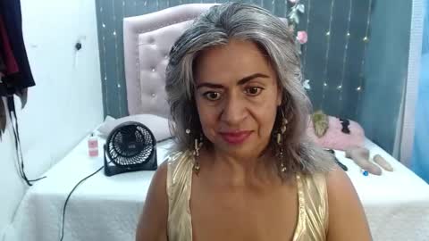 Snapshot of lalisha_96 chatting on February 20, 4:47 pm lalisha online show from February 20, 4:47 pm