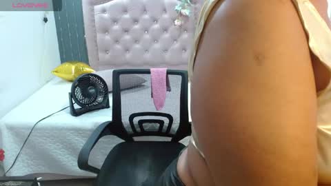 lalisha online show from May 26, 1:23 am