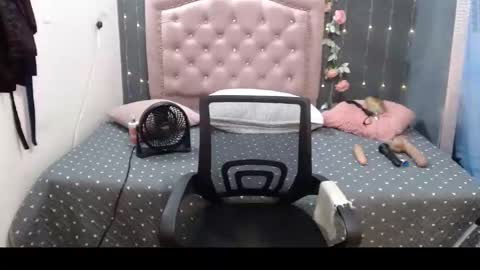 Snapshot of lalisha_96 chatting on March 7, 8:00 pm lalisha online show from March 7, 8:00 pm