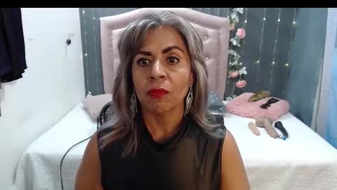 Snapshot of lalisha_96 chatting on February 22, 5:57 pm lalisha online show from February 22, 5:57 pm