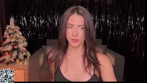 Snapshot of lallebi chatting on January 5, 12:31 am Ellina online show from January 5, 12:31 am