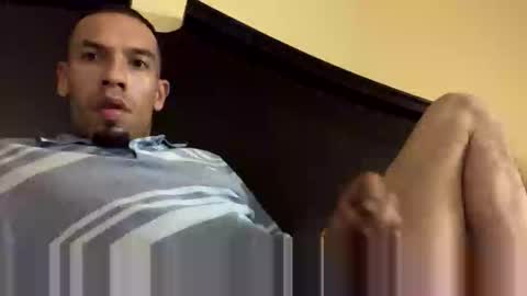 lalo112233vaz online show from May 12, 2:04 pm