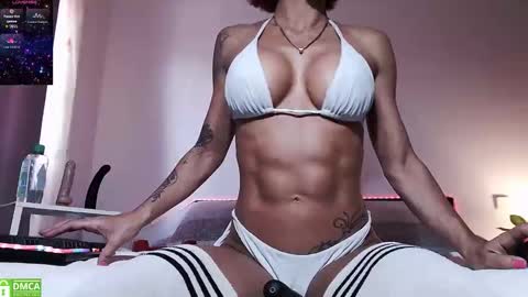Lola online show from May 20, 5:52 pm
