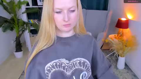 Laly online show from March 19, 11:59 am