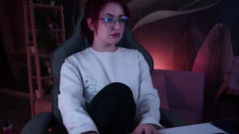 just call me Lana  and her security online show from October 25, 11:09 am