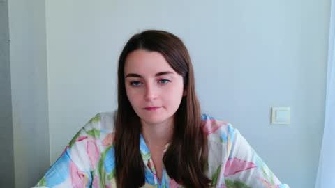 lana_gl online show from June 17, 1:49 pm