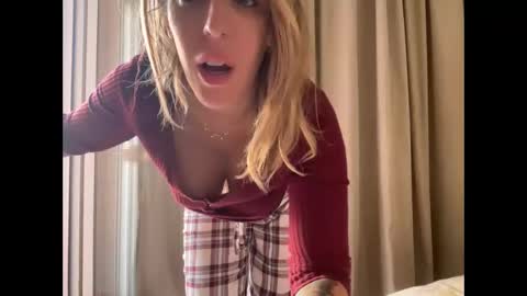 Lana online show from December 21, 8:32 am