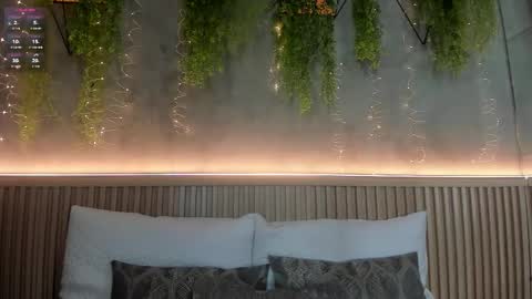 lana_lann online show from February 21, 11:46 am