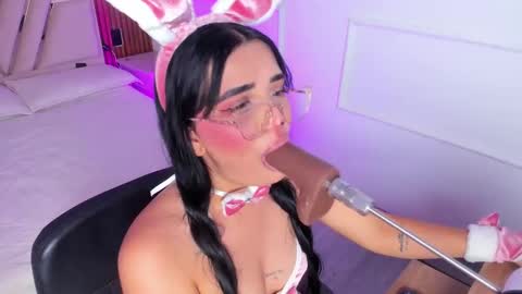 Lana Fox online show from September 19, 5:00 am