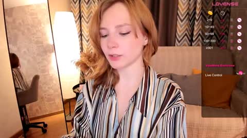 Snapshot of lanablu_ chatting on January 21, 5:16 am Lana online show from January 21, 5:16 am