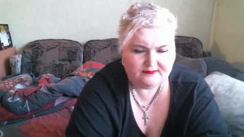 lanacat555 online show from March 5, 1:06 pm