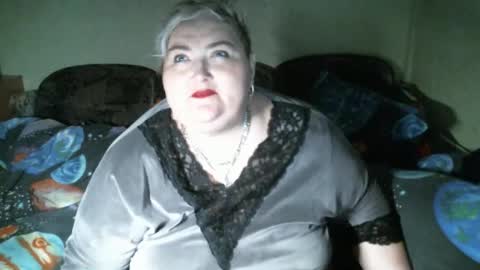 lanacat555 online show from February 22, 6:30 pm