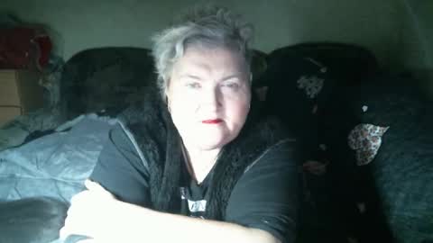 lanacat555 online show from March 10, 2:27 am