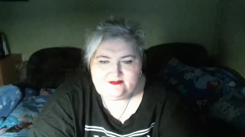 lanacat555 online show from February 13, 12:24 am