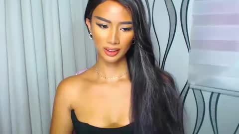Snapshot of lanadel_hilton chatting on January 6, 11:31 pm Lana online show from January 6, 11:31 pm