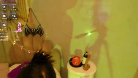 lana online show from October 11, 7:02 am