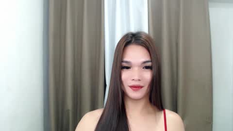 lanawyatt_ online show from March 9, 5:39 pm