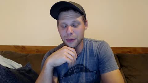 Snapshot of lancehardin chatting on September 18, 12:14 am Lance online show from September 18, 12:14 am