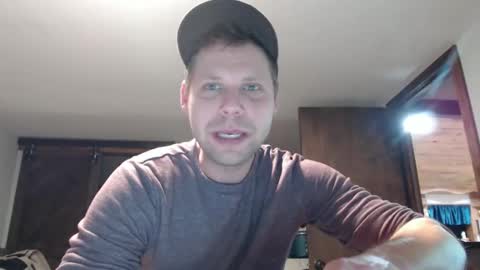 Snapshot of lancehardin chatting on January 13, 1:02 am Lance online show from January 13, 1:02 am