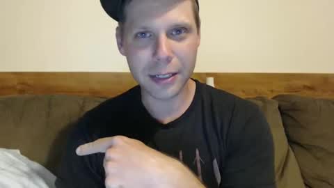 Snapshot of lancehardin chatting on September 22, 12:04 am Lance online show from September 22, 12:04 am