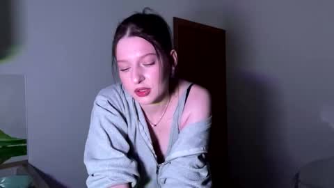 Sarah online show from January 18, 3:21 pm