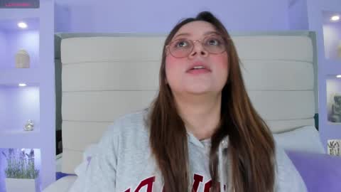 Snapshot of lanna18_ chatting on March 11, 11:44 am Lanna online show from March 11, 11:44 am