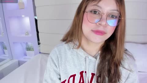 Snapshot of lanna18_ chatting on February 19, 11:49 am Lanna online show from February 19, 11:49 am