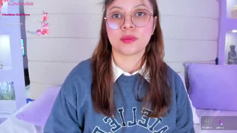 Snapshot of lanna18_ chatting on February 10, 2:48 pm Lanna online show from February 10, 2:48 pm