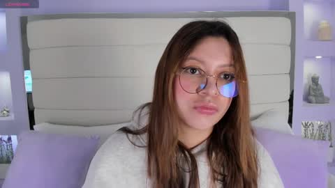 Snapshot of lanna18_ chatting on March 12, 12:04 pm Lanna online show from March 12, 12:04 pm