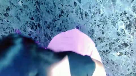 Lanna online show from December 4, 2:05 pm