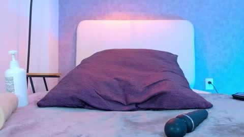 lanna_w online show from March 10, 7:29 pm