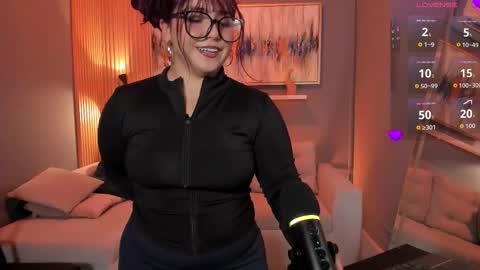 Tiana online show from October 22, 8:10 pm