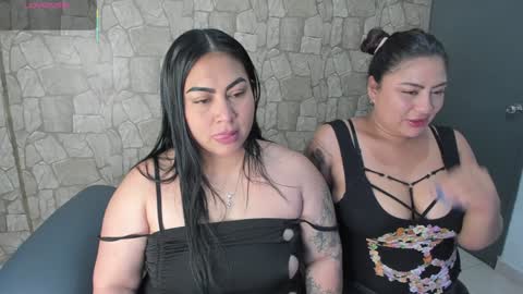 lapeligrosa_ online show from February 4, 12:22 pm