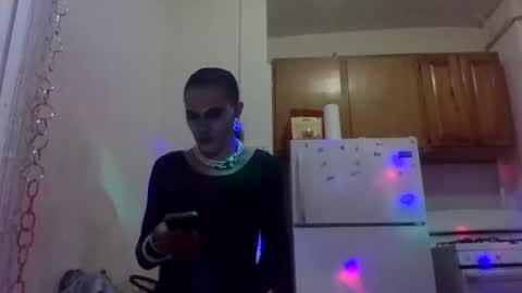 Snapshot of lapuzzycat201923 chatting on January 16, 10:10 am Lapuzzycat201923 online show from January 16, 10:10 am