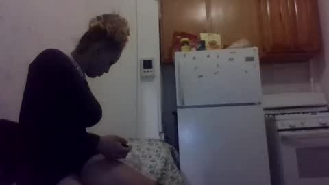 Snapshot of lapuzzycat201923 chatting on January 10, 5:26 am Lapuzzycat201923 online show from January 10, 5:26 am