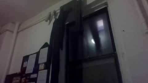 Snapshot of lapuzzycat201923 chatting on February 19, 10:34 am Lapuzzycat201923 online show from February 19, 10:34 am