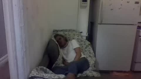 Snapshot of lapuzzycat201923 chatting on January 10, 9:31 pm Lapuzzycat201923 online show from January 10, 9:31 pm