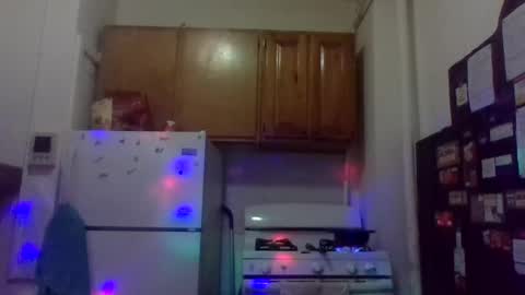 Snapshot of lapuzzycat201923 chatting on February 1, 7:15 am Lapuzzycat201923 online show from February 1, 7:15 am