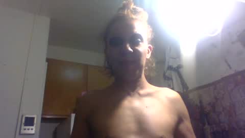 Snapshot of lapuzzycat201923 chatting on September 17, 5:00 am Lapuzzycat201923 online show from September 17, 5:00 am