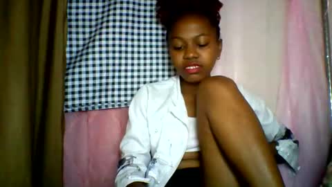 lara_belle online show from June 7, 4:23 pm