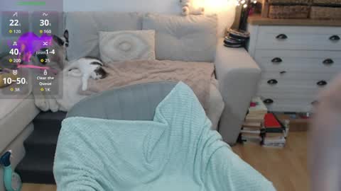 Lara online show from April 16, 4:51 pm