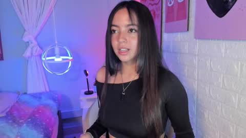 lara online show from September 17, 4:05 am