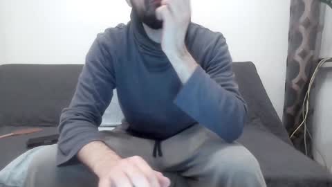 laraaan online show from December 29, 7:22 pm