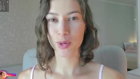 Snapshot of laralane_ chatting on September 10, 1:45 pm Lara online show from September 10, 1:45 pm